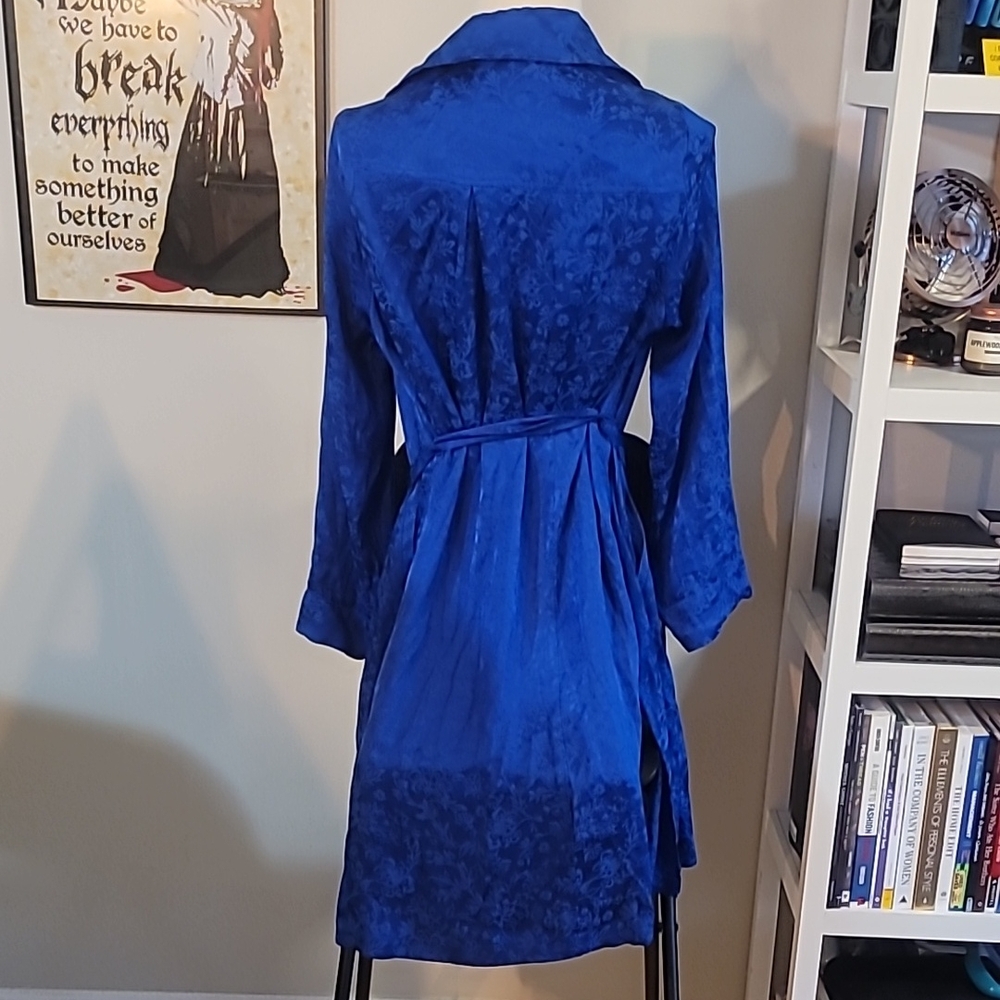 Blue trench/robe - Picture 2 of 4